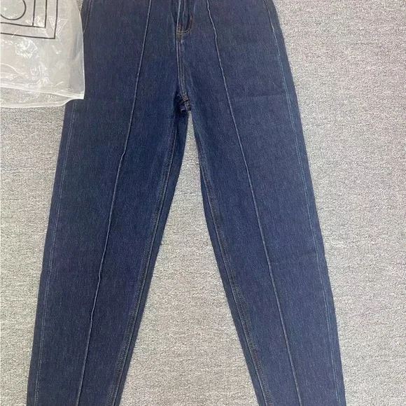 Toteme 2022 new design casual fashion versatile leg shape small fold blue jeans - Picture 5 of 7